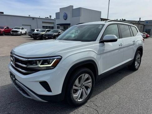 Certified 2023 Volkswagen Atlas SE AWD/4WD image 1