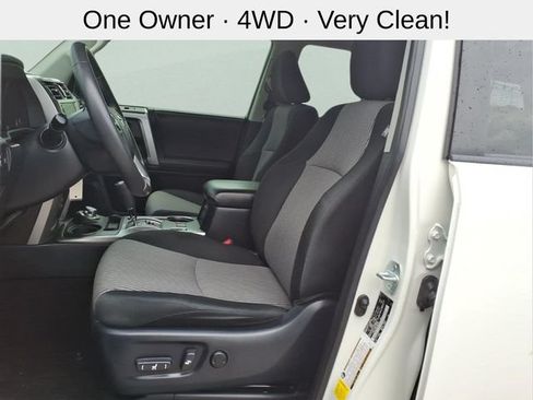 Used 2020 Toyota 4Runner SR5 AWD/4WD image 12