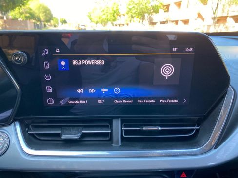 Used 2025 Chevrolet Trax LT w/ Driver Confidence Package image 61