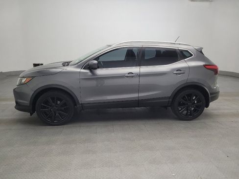 Used 2017 Nissan Rogue Sport SL FWD image 2