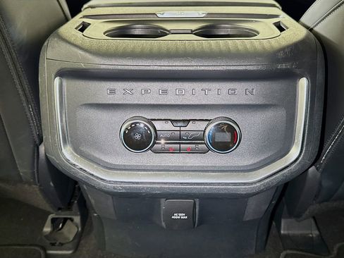 Used 2025 Ford Expedition Max Platinum AWD/4WD image 25