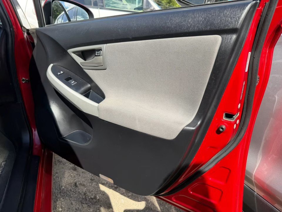 Used 2012 Toyota Prius Three FWD image 19