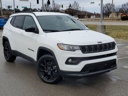 New 2026 Jeep Compass Latitude image 42