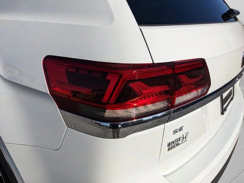 Used 2021 Volkswagen Atlas SE image 32