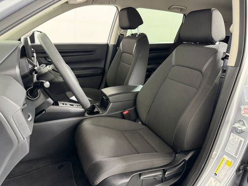 Certified 2025 Honda CR-V LX image 4