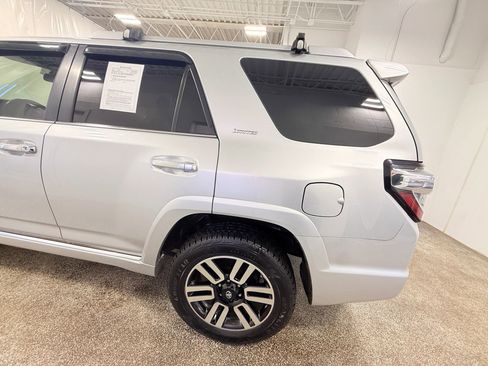 Used 2015 Toyota 4Runner Limited AWD/4WD image 5