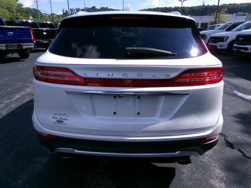 Used 2019 Lincoln MKC Reserve w/ MKC Technology Package FWD image 8