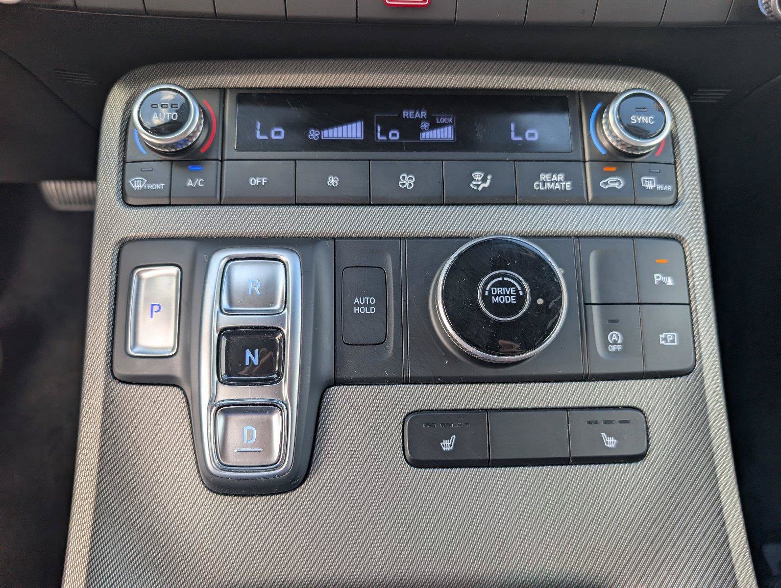 Used 2024 Hyundai Palisade SEL FWD image 18