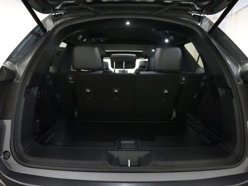 Used 2025 Honda Pilot Black Edition image 10