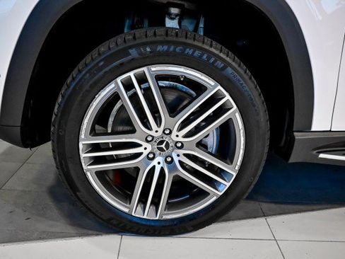 Used 2023 Mercedes-Benz GLS 450 4MATIC image 58