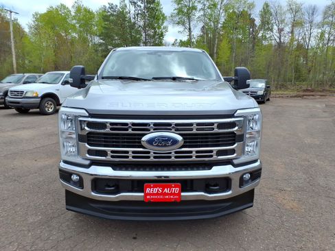 Used 2024 Ford F250 XLT w/ FX4 Off-Road Package AWD/4WD image 9
