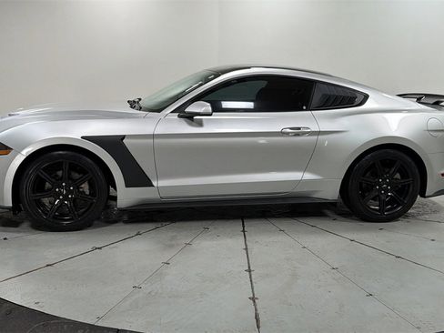 Used 2018 Ford Mustang Coupe w/ Black Accent Pkg image 8