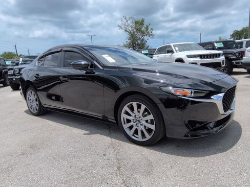 Used 2026 MAZDA MAZDA3 2.5 S Sedan w/ Preferred Pkg FWD image 2