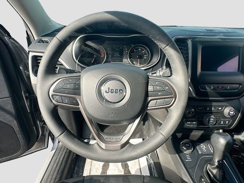 Used 2021 Jeep Cherokee Latitude Lux w/ Sun & Sound Group AWD/4WD image 10