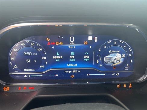 Used 2022 Chevrolet Suburban High Country w/ Premium Package 2 image 7