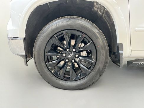 Used 2025 Chevrolet Silverado 1500 LTZ w/ LTZ Premium Package AWD/4WD image 33