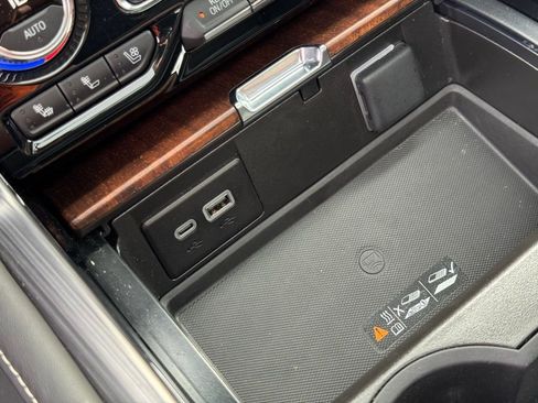 Used 2024 GMC Yukon Denali Ultimate image 33