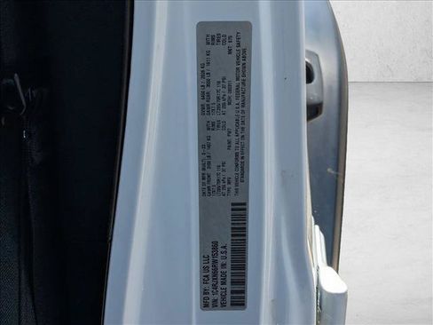 Used 2024 Jeep Wrangler Unlimited AWD/4WD image 24
