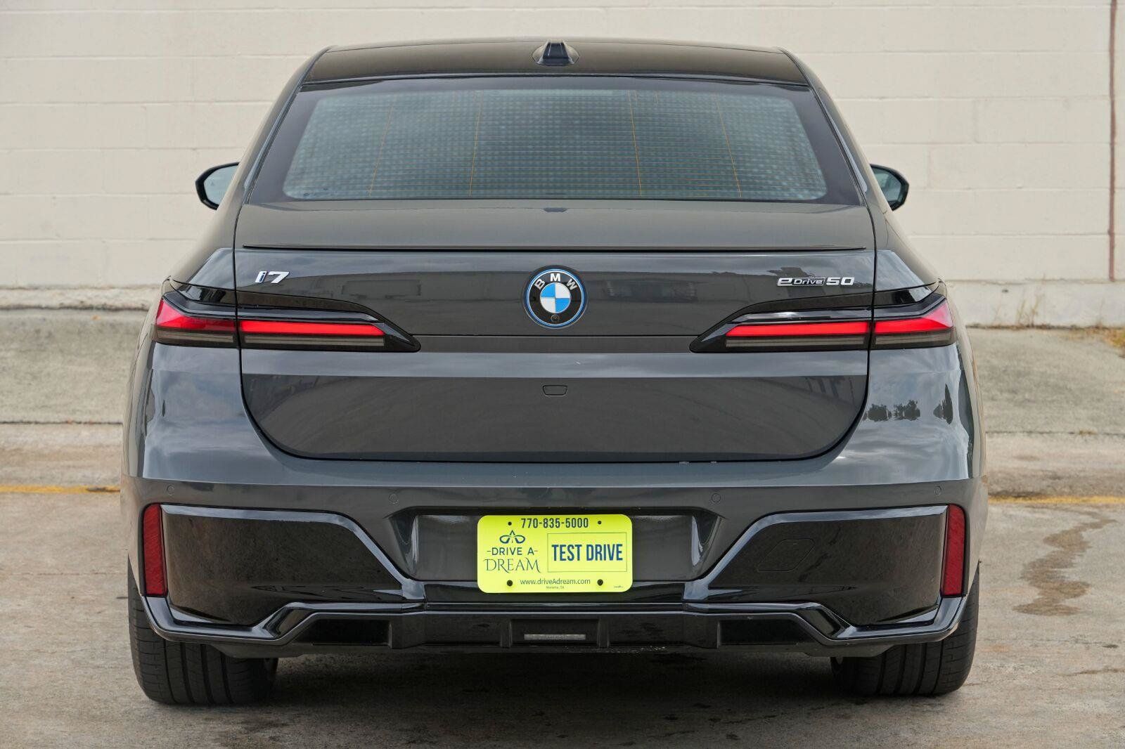 Used 2024 BMW i7 eDrive50 w/ M Sport Package RWD image 66