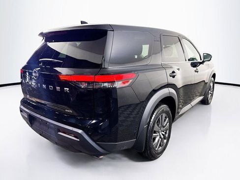 Certified 2022 Nissan Pathfinder S image 5