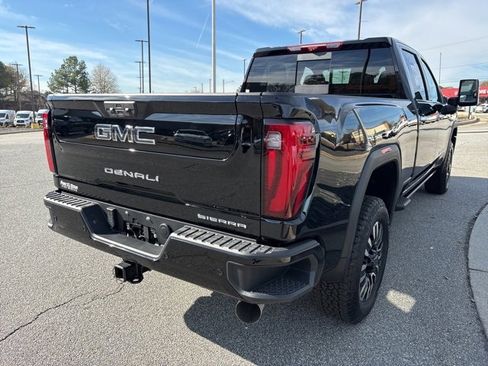 Used 2025 GMC Sierra 2500 Denali Ultimate w/ Max Trailering Package image 8
