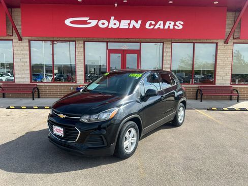 Used 2019 Chevrolet Trax LS w/ Tint and Cruise Package FWD image 1