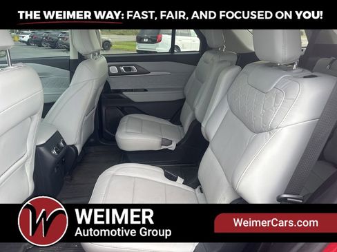 Used 2025 Ford Explorer Platinum w/ LUX Leather Package AWD/4WD image 14