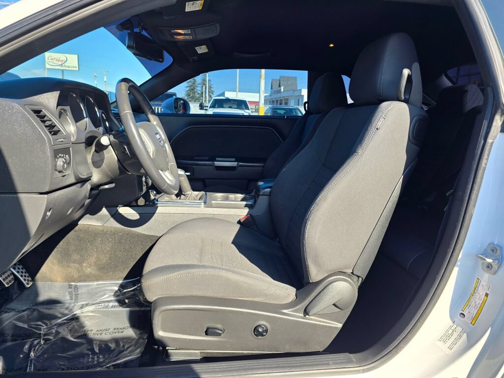 Used 2014 Dodge Challenger R/T RWD image 22