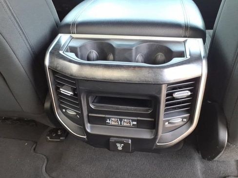 Used 2019 RAM 1500 Big Horn AWD/4WD image 17