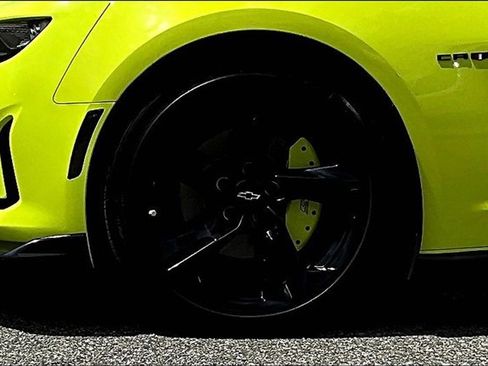 Used 2021 Chevrolet Camaro LT w/ RS Package image 32