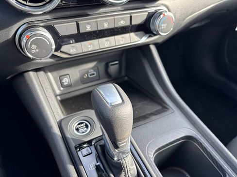 Used 2025 Nissan Sentra S image 18