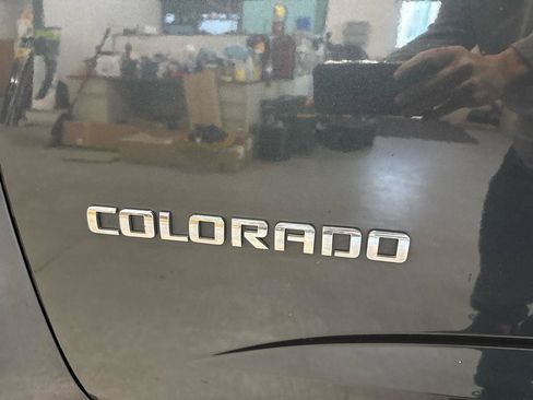 Used 2018 Chevrolet Colorado ZR2 image 97