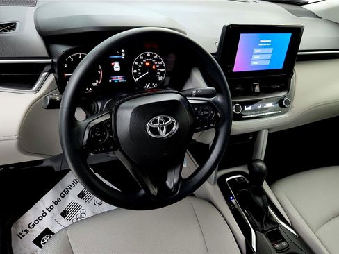 Certified 2024 Toyota Corolla Cross L image 36
