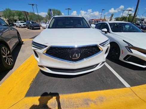 Used 2024 Acura MDX w/ Technology Package FWD image 2