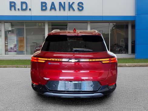 Used 2024 Chevrolet Equinox EV LT FWD image 4