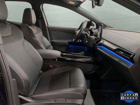Used 2023 Volkswagen ID.4 Pro S Plus image 24