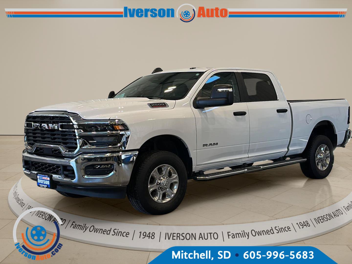 Used 2026 RAM 2500 Big Horn AWD/4WD image 3