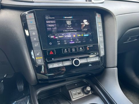 Certified 2025 INFINITI QX55 Essential AWD/4WD image 27