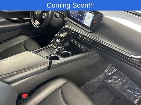 Used 2021 Toyota Mirai RWD image 16