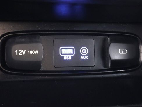 Used 2019 Hyundai Santa Fe SE FWD image 24