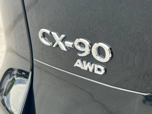 Used 2026 MAZDA CX-90 3.3 Turbo w/ Preferred Package AWD/4WD image 19