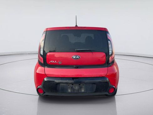 Used 2016 Kia Soul + FWD image 4