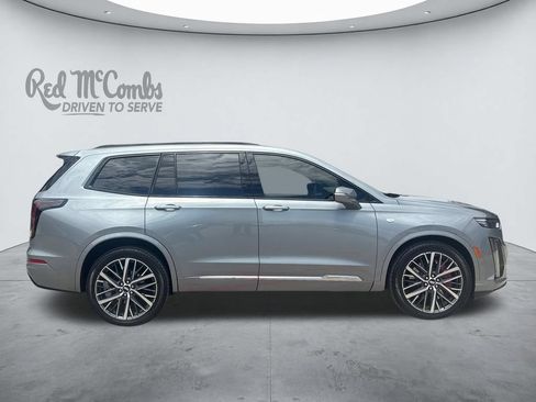 Used 2023 Cadillac XT6 Sport w/ Platinum Package AWD/4WD image 7