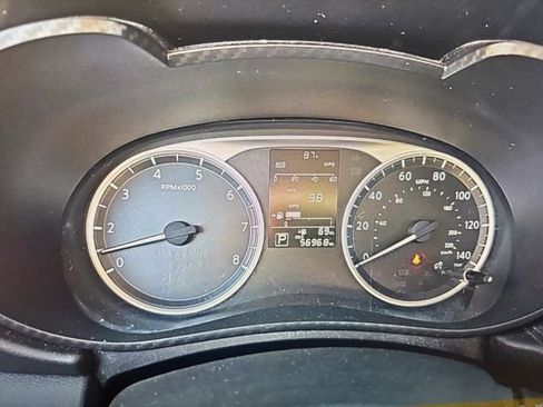 Used 2020 Nissan Versa S image 8