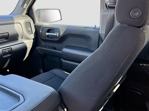 Used 2024 Chevrolet Silverado 1500 Custom Trail Boss w/ LPO, Dark Essentials Package image 21