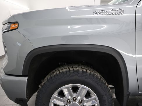 Used 2024 Chevrolet Silverado 3500 High Country w/ High Country Premium Package image 43