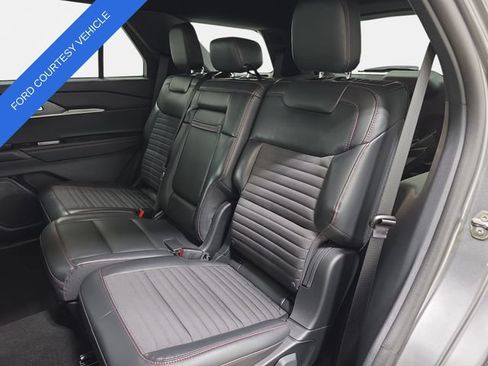 Used 2026 Ford Explorer ST-Line w/ ST-Line Street Pack AWD/4WD image 13
