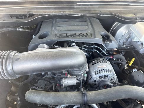 Used 2022 RAM 1500 Laramie AWD/4WD image 33