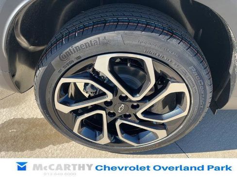 New 2026 Chevrolet Trax RS w/ Sunroof Package image 10