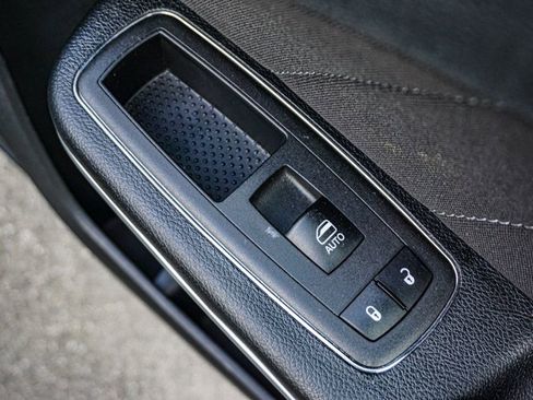 Used 2023 Dodge Charger SXT image 46